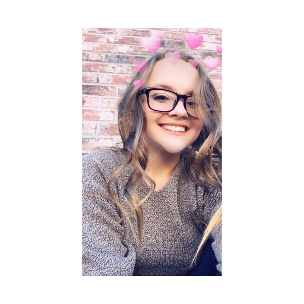 Meet your Posher, Hannah